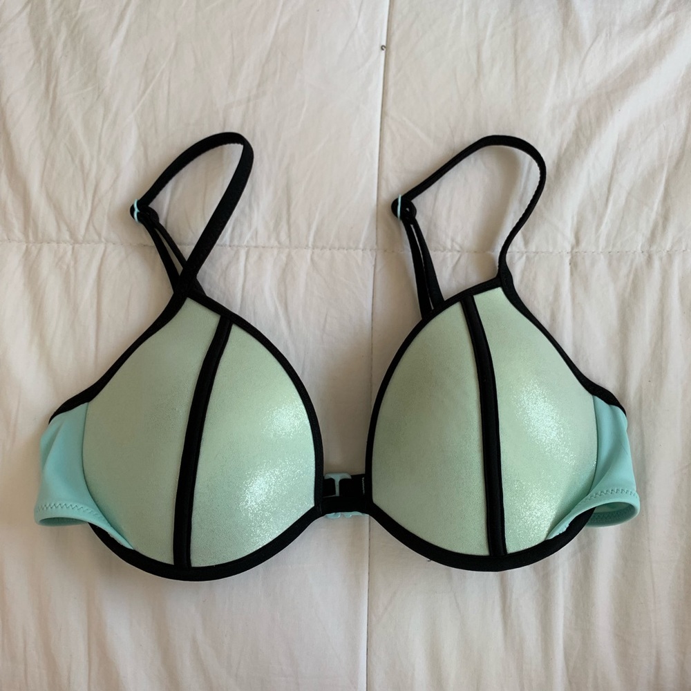 Bathing suit top